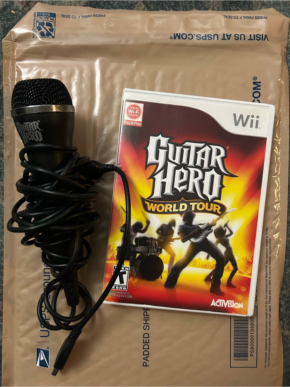 Guitar Hero World Tour (Wii) with Black Wired Microphone - Activision